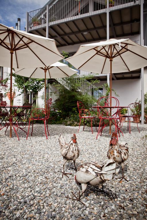 Le Coq Chantant Studios D'Hotes & Boutique Hotel St-Livres Saint-Livres ภายนอก รูปภาพ