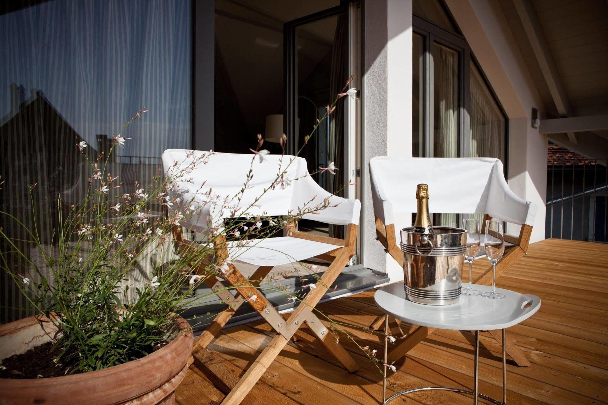 Le Coq Chantant Studios D'Hotes & Boutique Hotel St-Livres Saint-Livres ภายนอก รูปภาพ